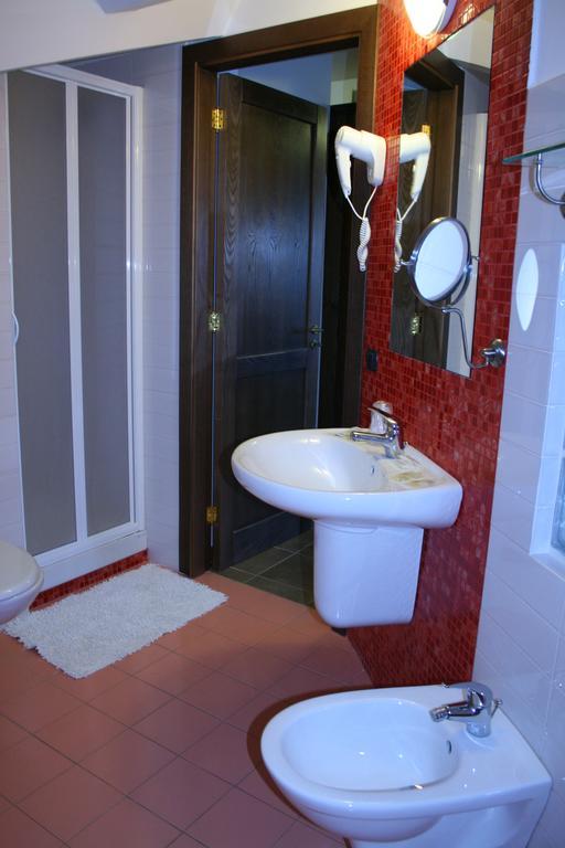 Hotel Miramare Марина ди Скиавонеа Стая снимка